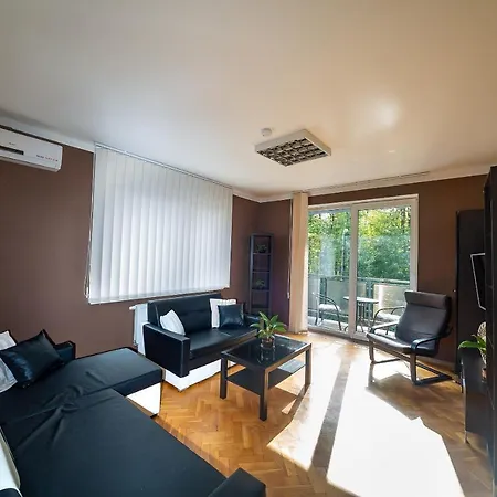 Natalia Apartment *